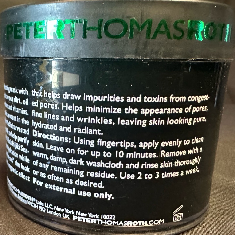 Peter Thomas Roth Black Purifying Mask - Picture 3 of 4